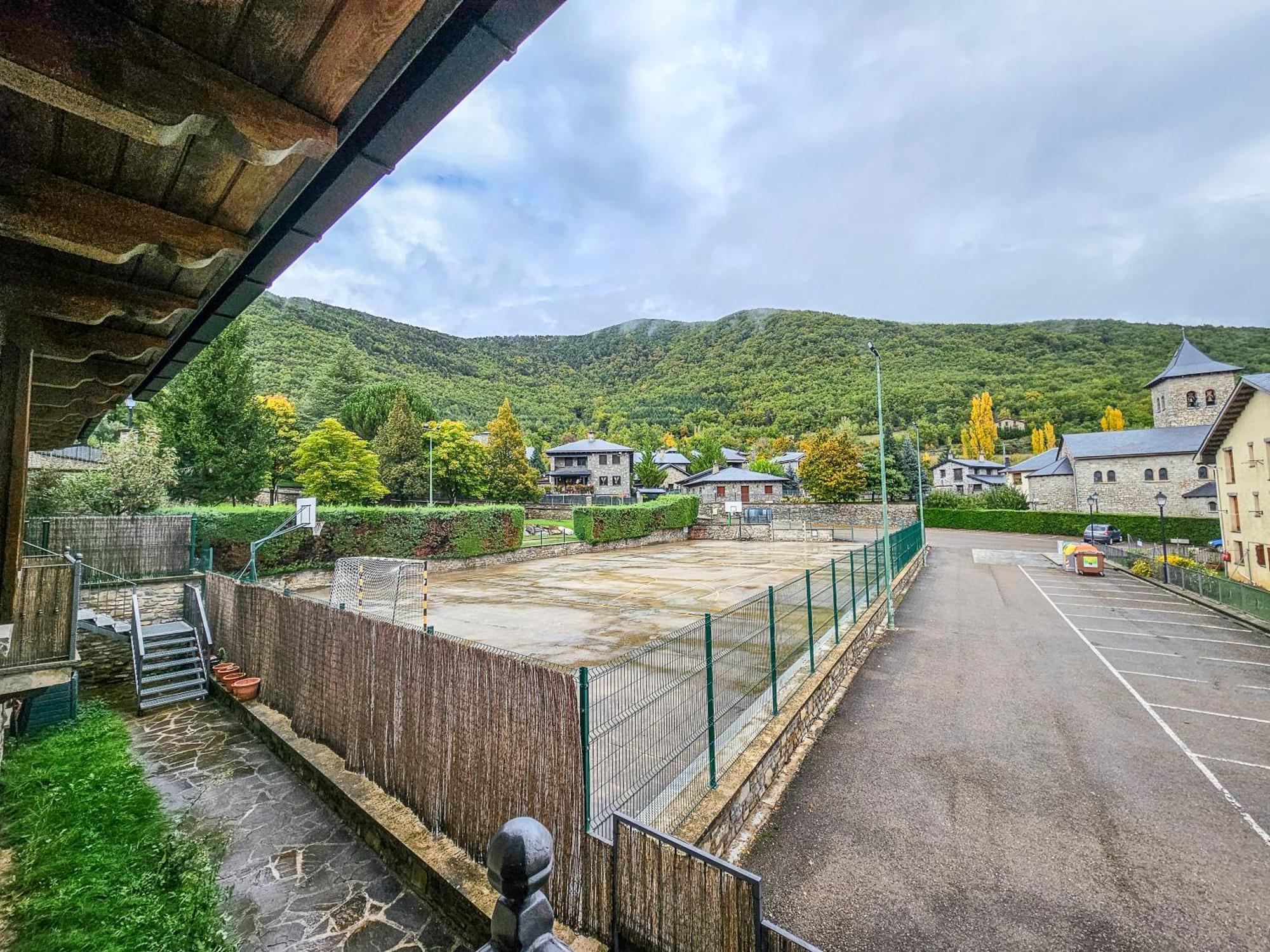 Apartamentos Gavin Biescas 3000 Екстериор снимка