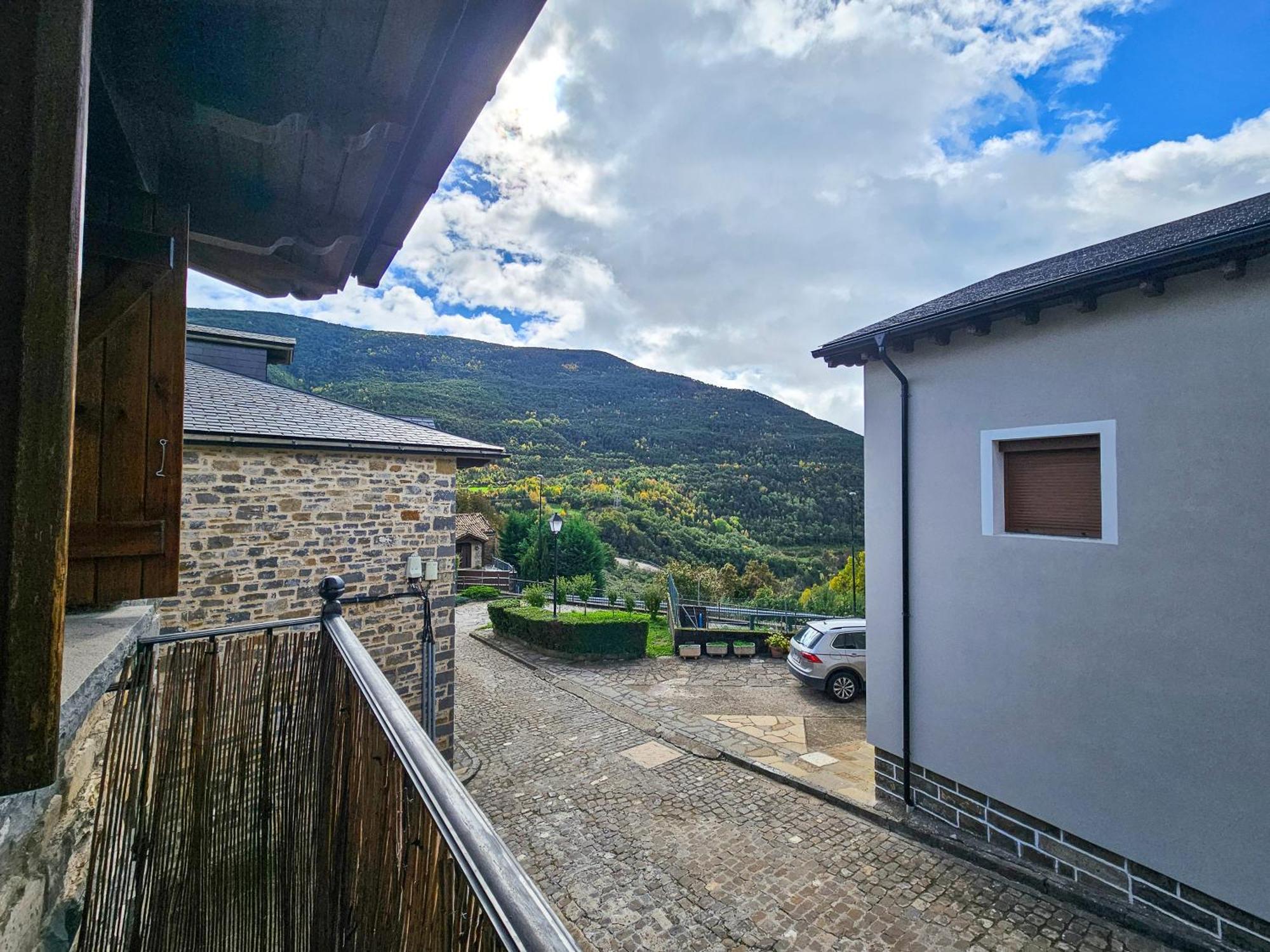 Apartamentos Gavin Biescas 3000 Екстериор снимка